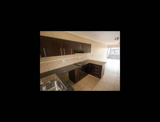 2 BEDROOM APARTMENT TO LET IN UMHLANGA RIDGE